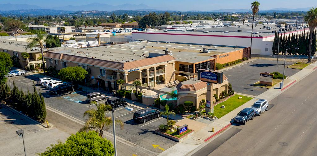 Howard Johnson by Wyndham Buena Park, Buena Park – Updated 2023 Prices